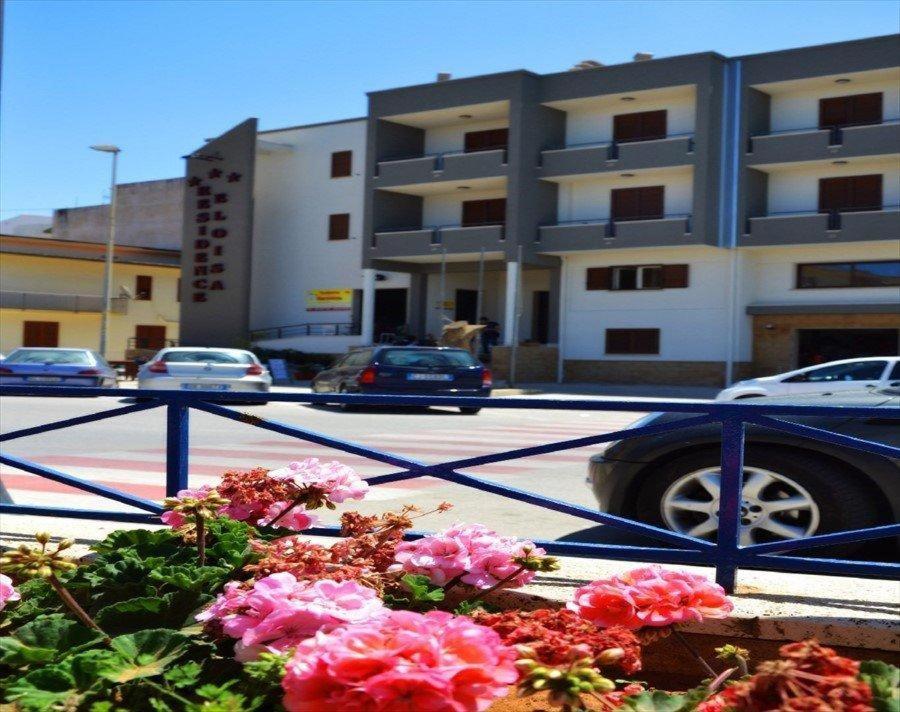 Residence Eloisa Appartamenti Balestrate ภายนอก รูปภาพ